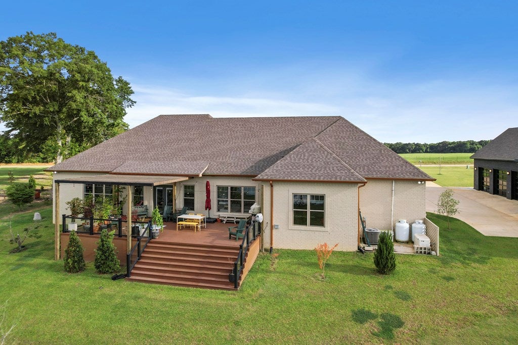 Newton, Alabama, 36352, United States, 4 Bedrooms Bedrooms, ,3 BathroomsBathrooms,Residential,For Sale,1848766