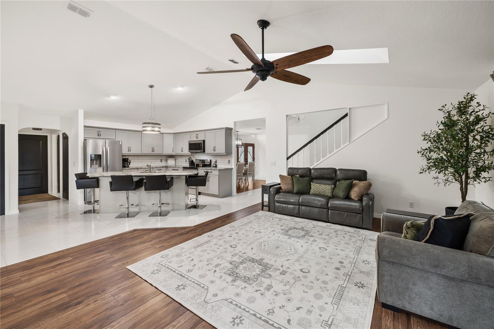 Deland, Florida, 32720, United States, 5 Bedrooms Bedrooms, ,3 BathroomsBathrooms,Residential,For Sale,2048830