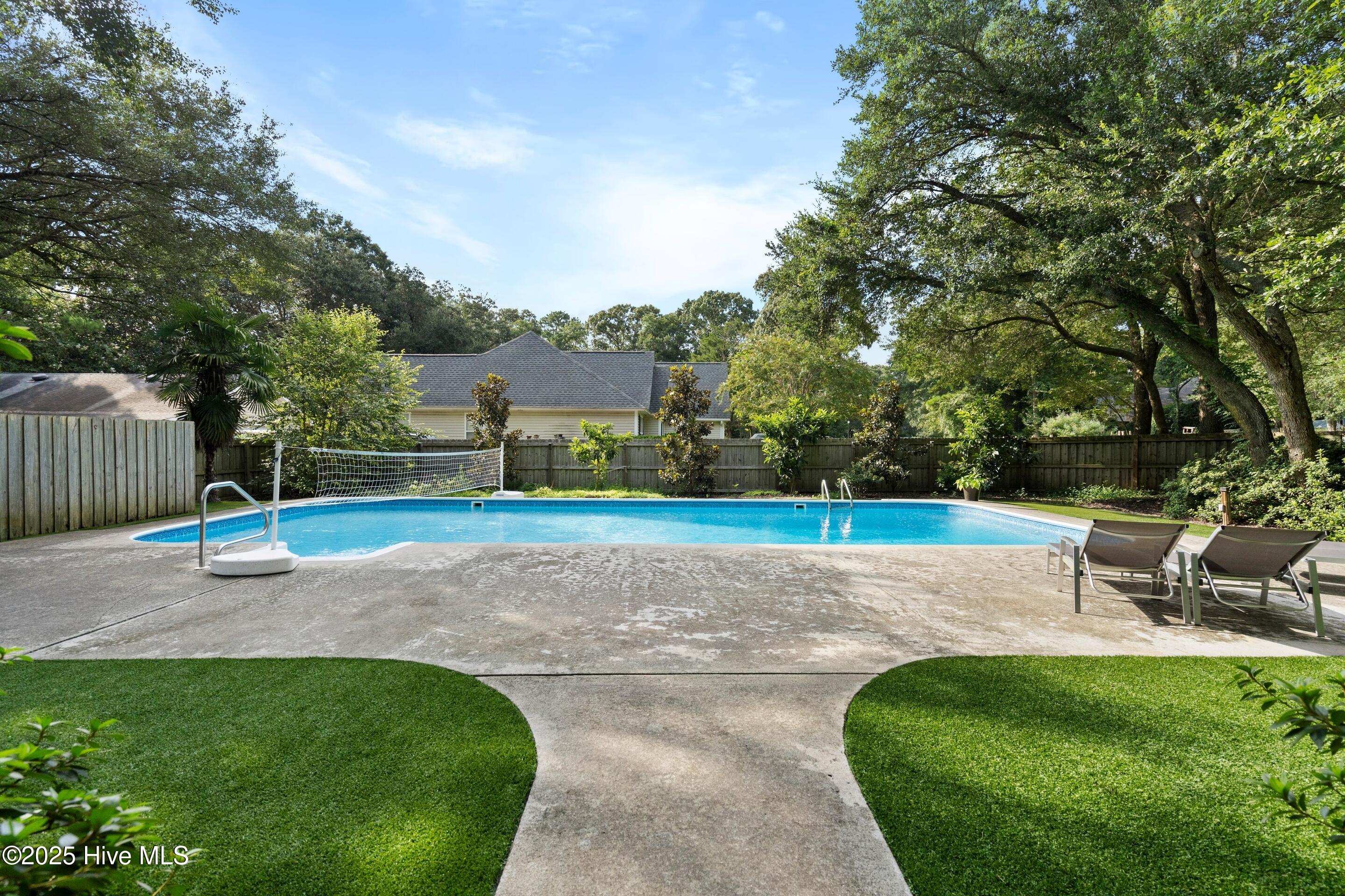 Wilmington, North Carolina, 28411, United States, 4 Bedrooms Bedrooms, ,3 BathroomsBathrooms,Residential,For Sale,1924984
