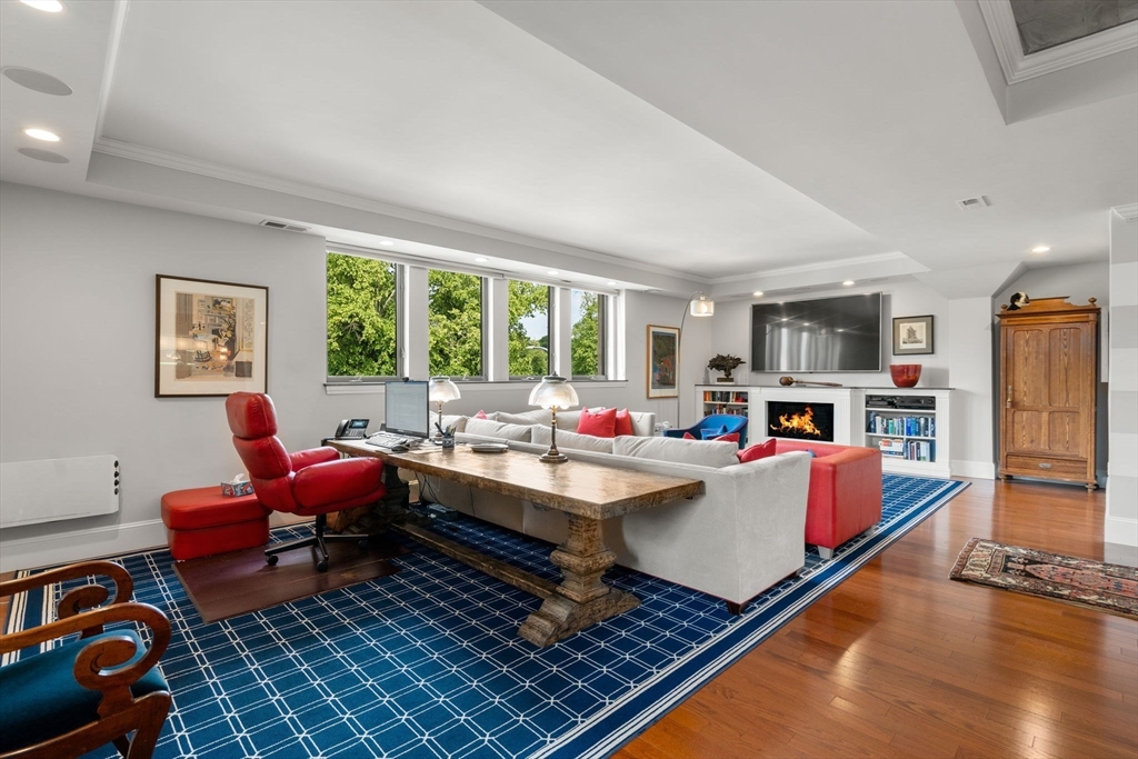 Watertown, Massachusetts, 02472, United States, 3 Bedrooms Bedrooms, ,3 BathroomsBathrooms,Residential,For Sale,1850187
