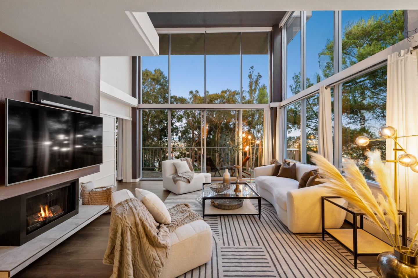 Belmont, California, 94002, United States, 3 Bedrooms Bedrooms, ,3 BathroomsBathrooms,Residential,For Sale,2002913