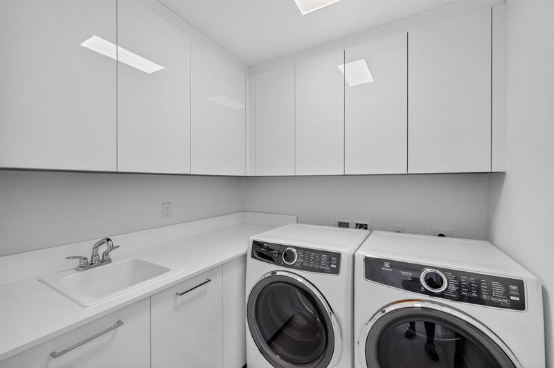 Fort Lauderdale, Florida, 33304, United States, 2 Bedrooms Bedrooms, ,4 BathroomsBathrooms,Residential,For Sale,2002084