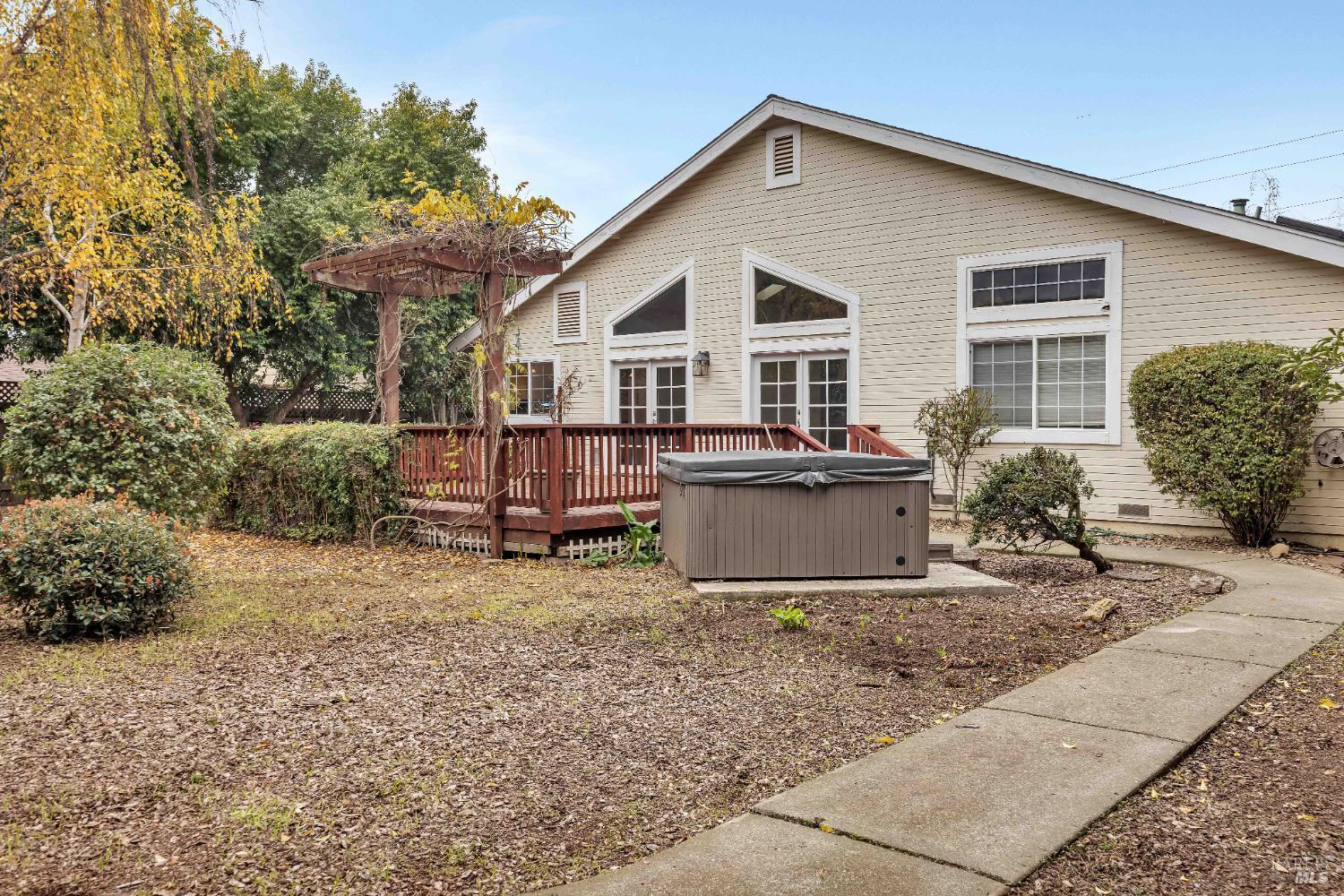 Vallejo, California, 94591, United States, 3 Bedrooms Bedrooms, ,2 BathroomsBathrooms,Residential,For Sale,2006262