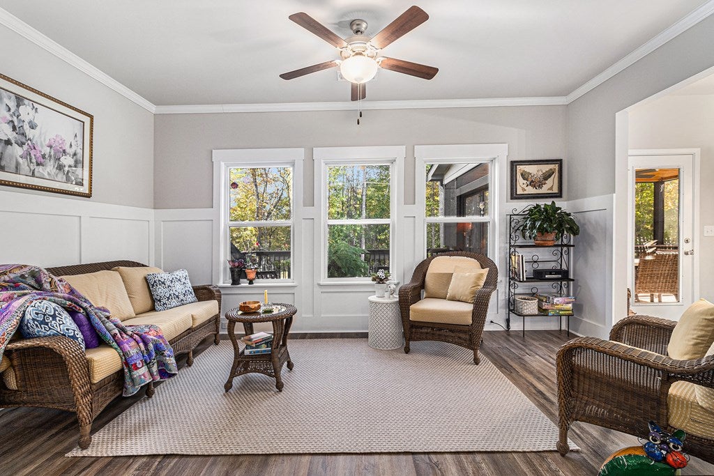 Dawsonville, Georgia, 30534, United States, 3 Bedrooms Bedrooms, ,2 BathroomsBathrooms,Residential,For Sale,1986839