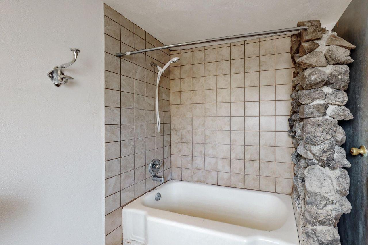 La Mesilla, New Mexico, 87532, United States, 5 Bedrooms Bedrooms, ,2 BathroomsBathrooms,Residential,For Sale,1762122