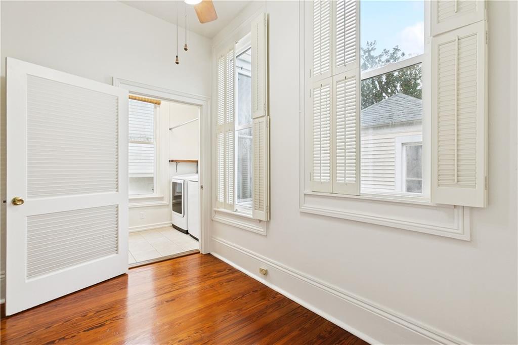 New Orleans, Louisiana, 70115, United States, 3 Bedrooms Bedrooms, ,5 BathroomsBathrooms,Residential,For Sale,2001784