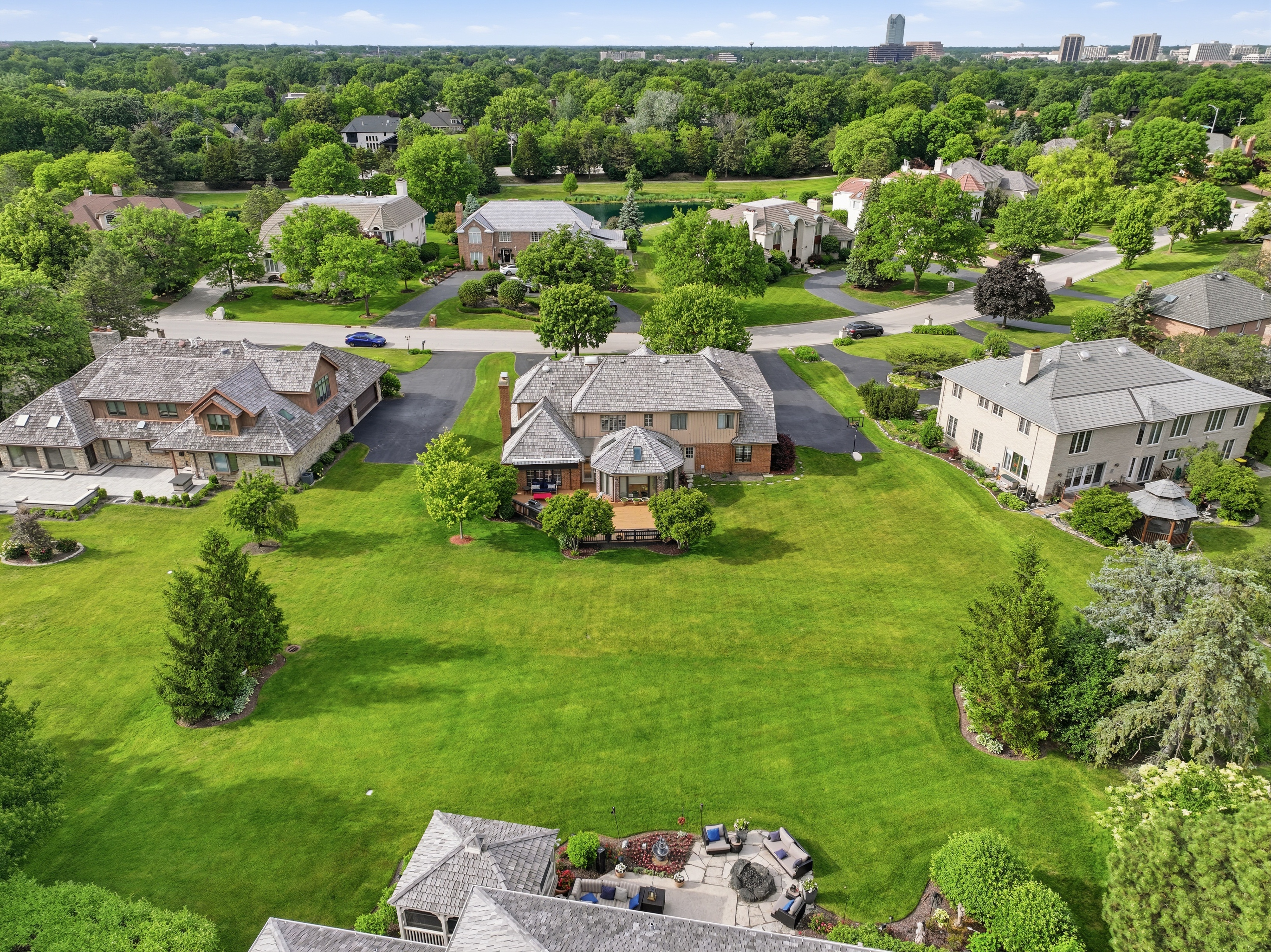  An Exceptional Lifestyle Opportunity in the Heart of Oak Brook - 物件實景
