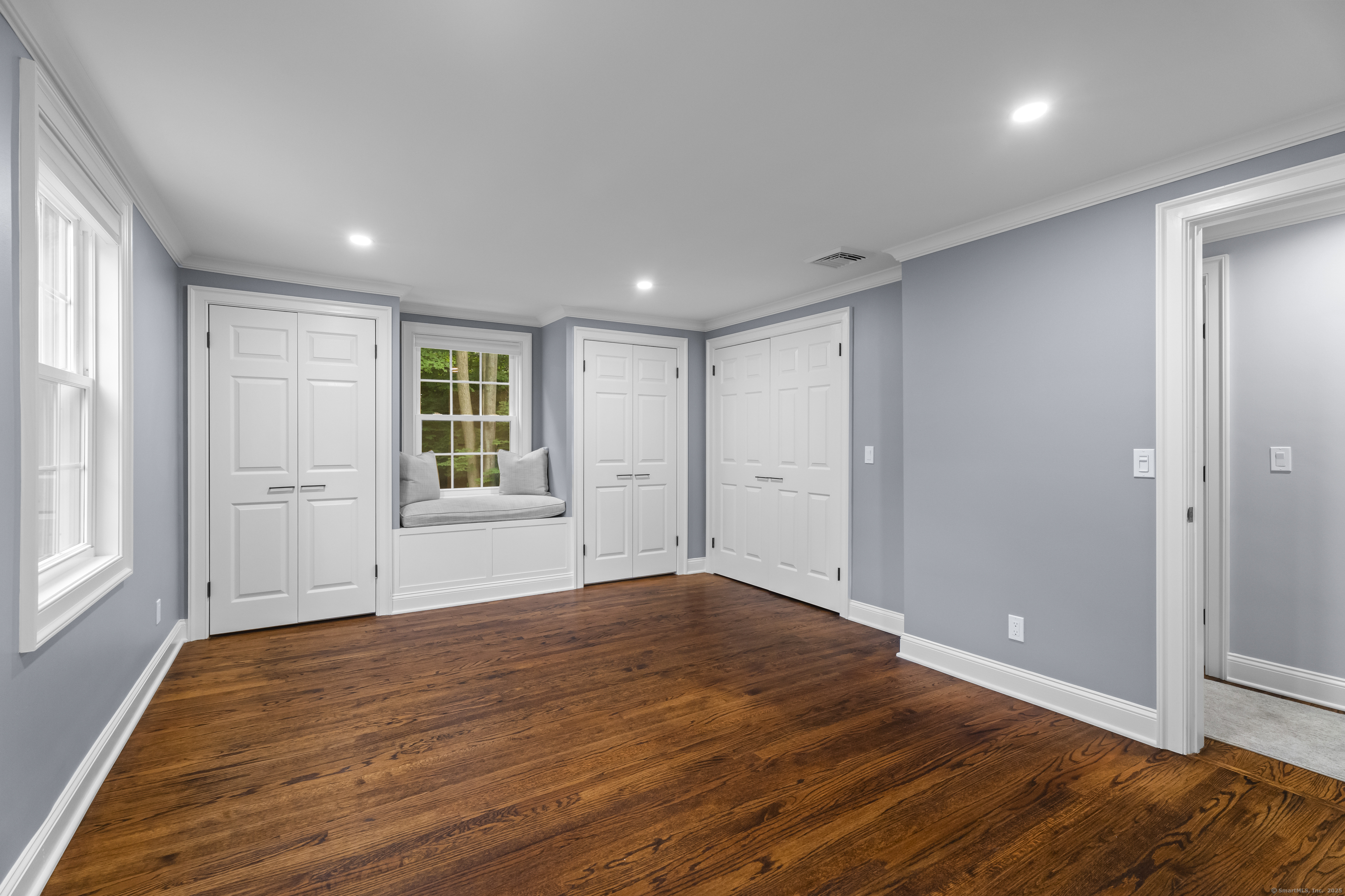 Norwalk, Connecticut, 06850, United States, 3 Bedrooms Bedrooms, ,3 BathroomsBathrooms,Residential,For Sale,1911174