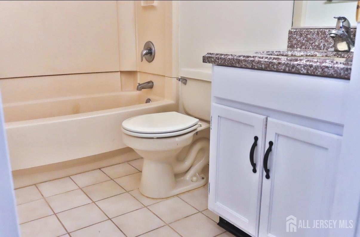 Jamesburg, New Jersey, 08831, United States, 3 Bedrooms Bedrooms, ,3 BathroomsBathrooms,Residential,For Sale,1964008