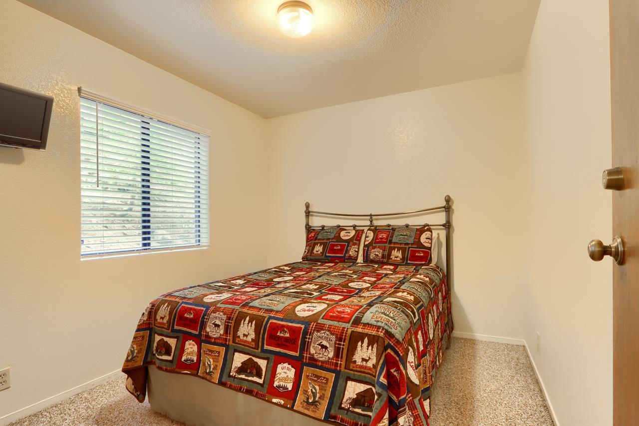 Yosemite, California, 95389, United States, 4 Bedrooms Bedrooms, ,2 BathroomsBathrooms,Residential,For Sale,1980100