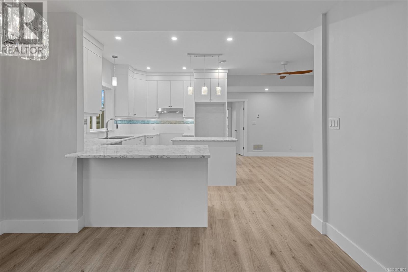 DUNCAN, British Columbia, V9L 4B4, CA, 4 Bedrooms Bedrooms, ,4 BathroomsBathrooms,Residential,For Sale,1910827