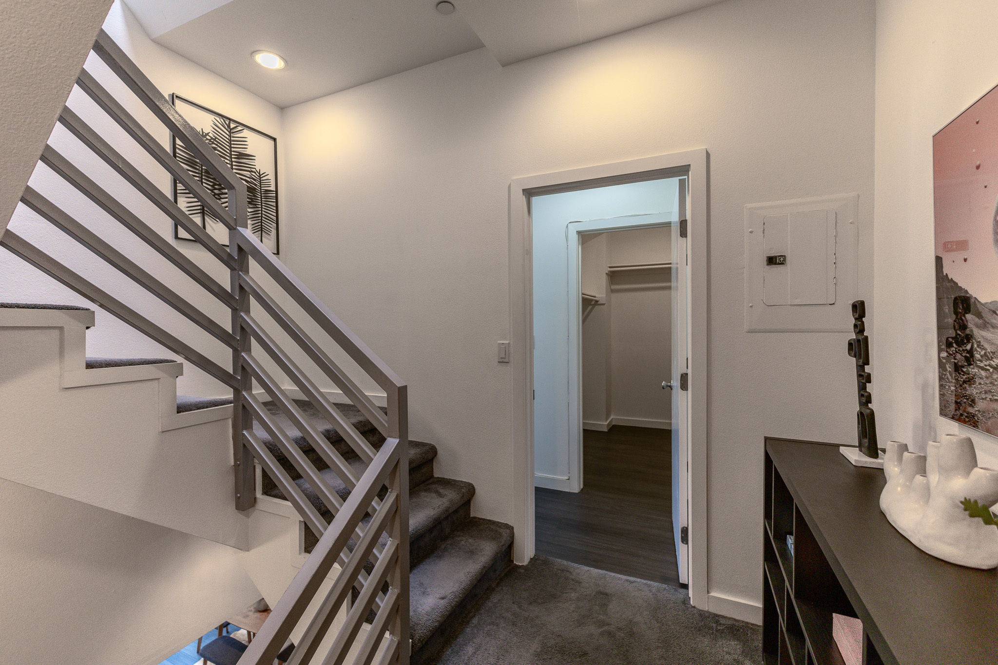  10735 Bloomfield Street, #5 - 物件實景