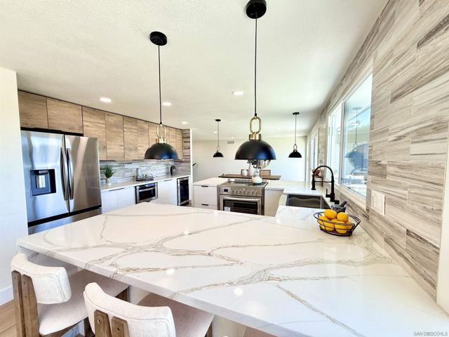 San Diego, California, 92117, United States, 4 Bedrooms Bedrooms, ,3 BathroomsBathrooms,Residential,For Sale,1902979