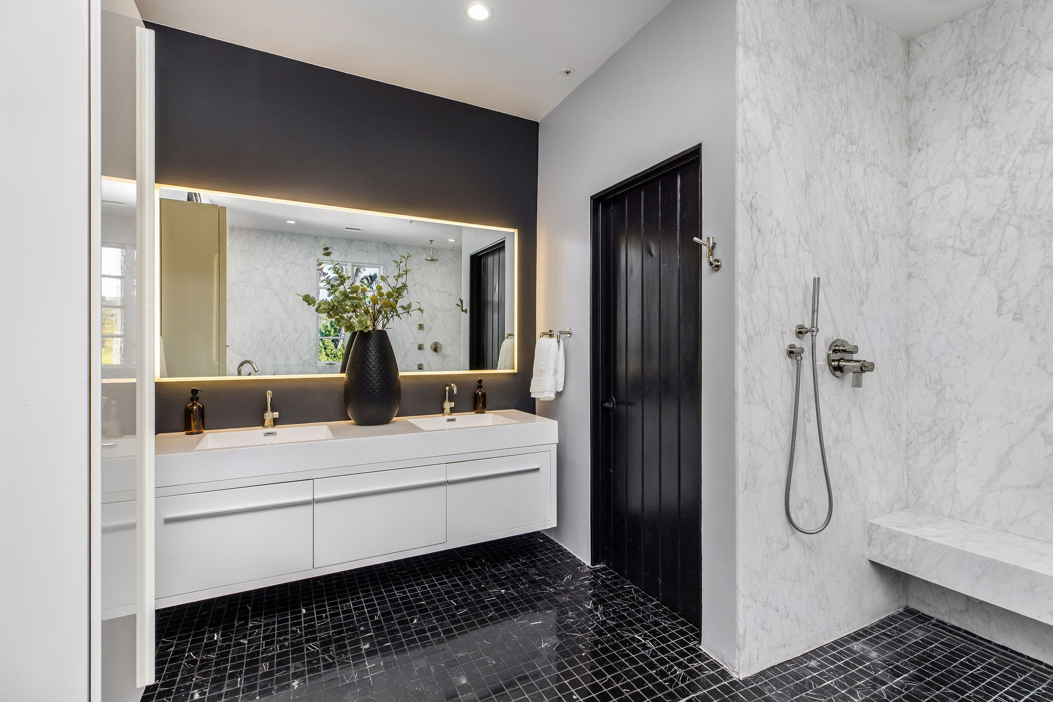  Romantic Spanish Retreat in Whitley Heights - 物件實景