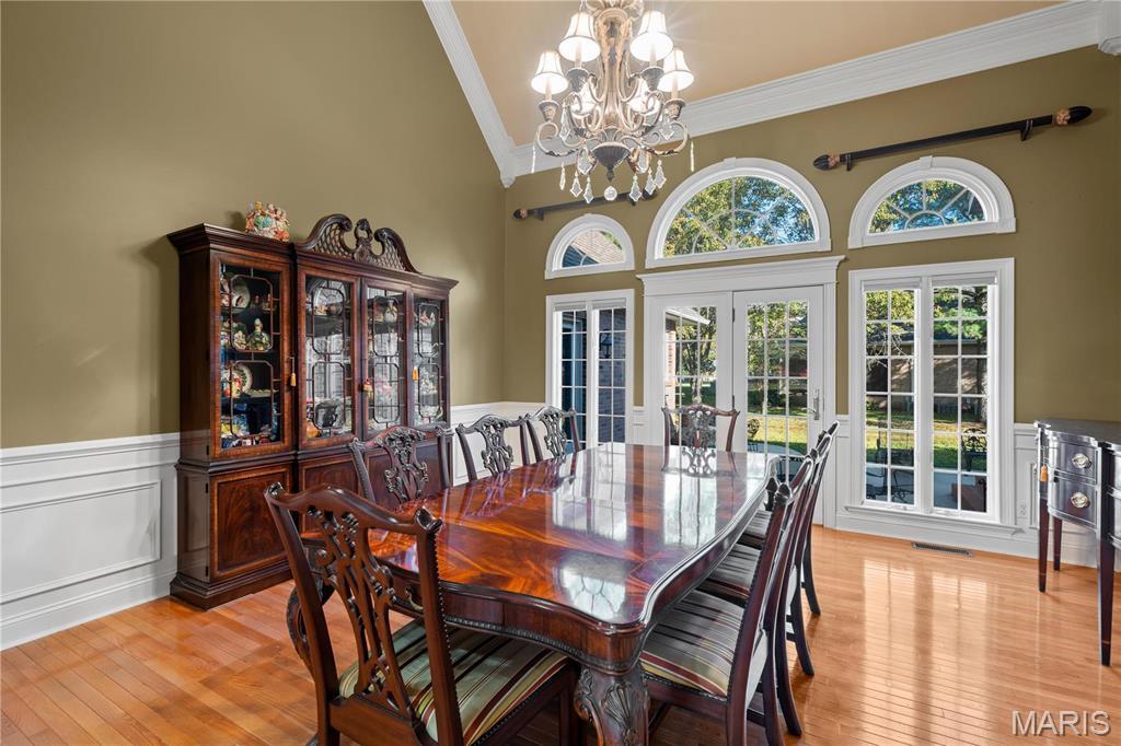 Charleston, Missouri, 63834, United States, 5 Bedrooms Bedrooms, ,4 BathroomsBathrooms,Residential,For Sale,1938215