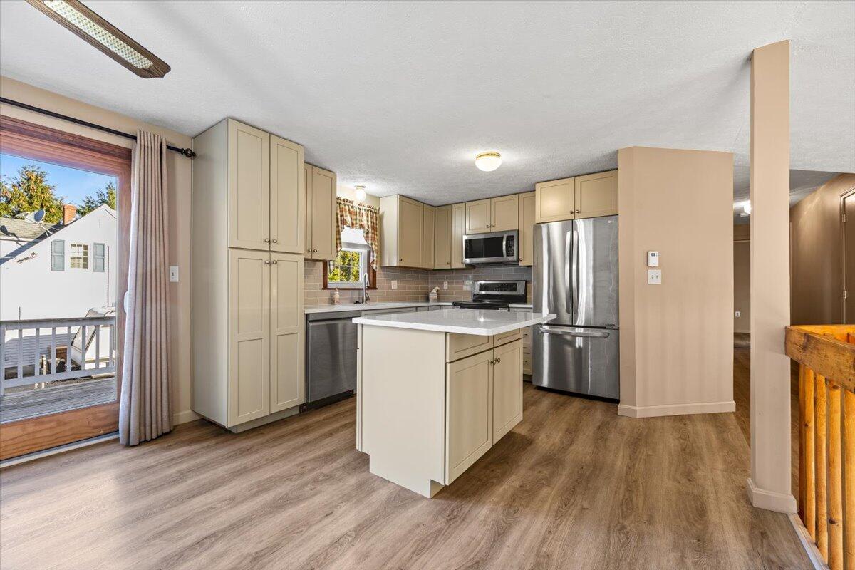 Saco, Maine, 04072, United States, 3 Bedrooms Bedrooms, ,2 BathroomsBathrooms,Residential,For Sale,1970282