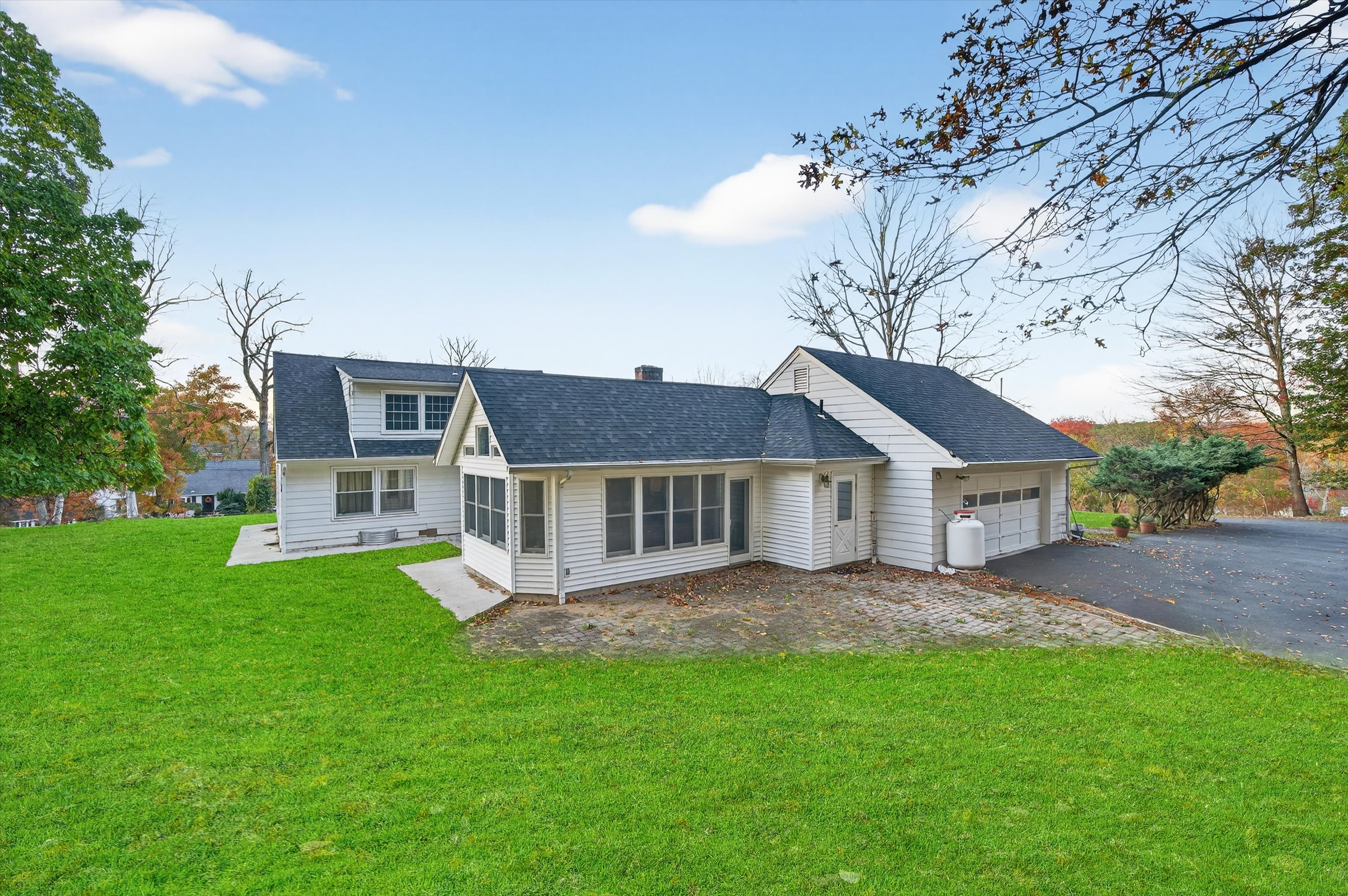 Monroe, New York, 10950, United States, 5 Bedrooms Bedrooms, ,4 BathroomsBathrooms,Residential,For Sale,2000066