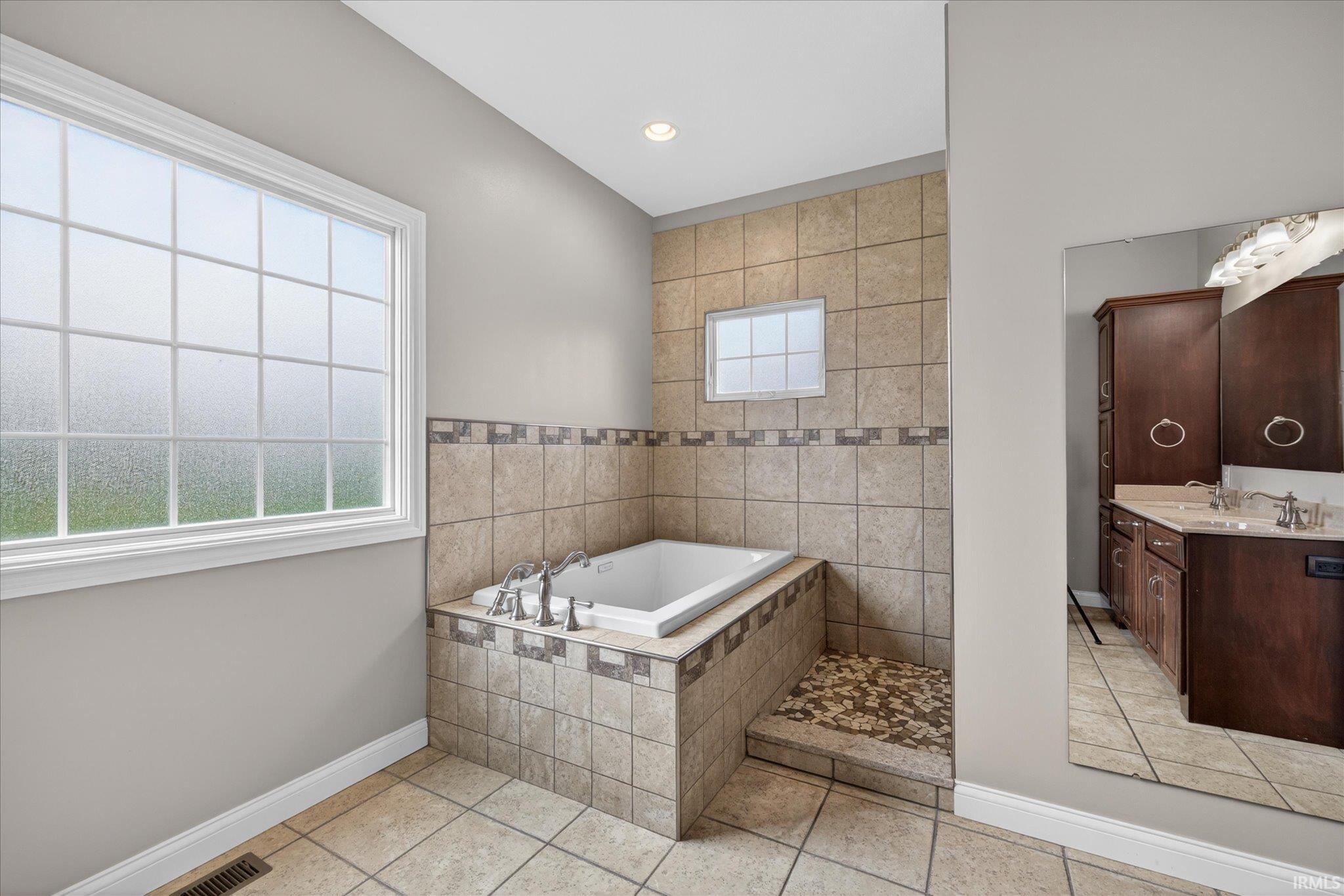 Bloomington, Indiana, 47401-8386, United States, 5 Bedrooms Bedrooms, ,3 BathroomsBathrooms,Residential,For Sale,2038414