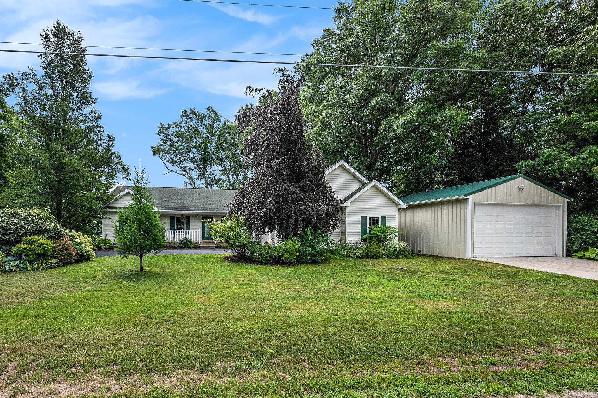 Allegan, Michigan, 49010, United States, 4 Bedrooms Bedrooms, ,3 BathroomsBathrooms,Residential,For Sale,1906276