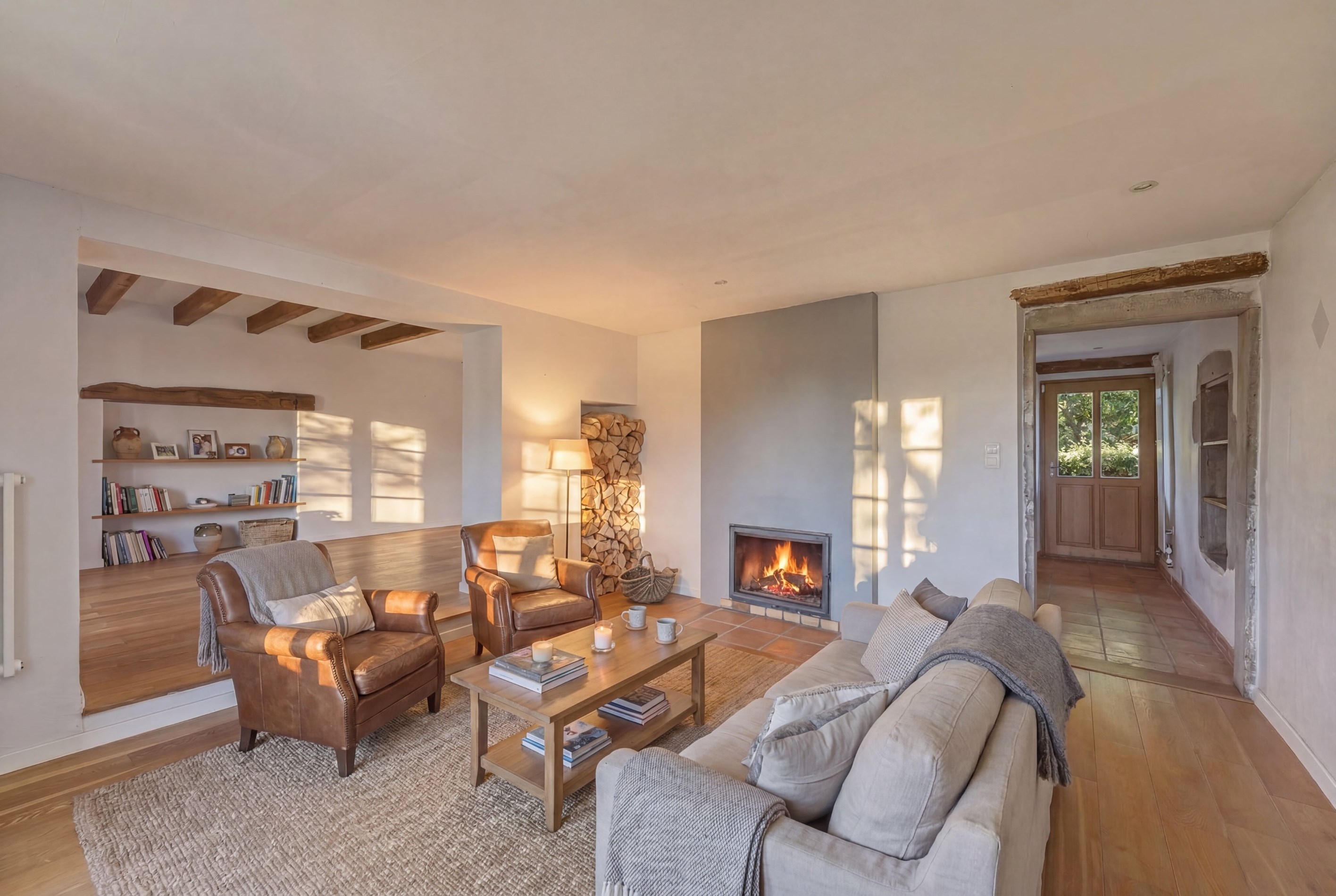  Filly Hamlet – Beautifully Renovated Character Home Between Lake Geneva and the… - 物件實景