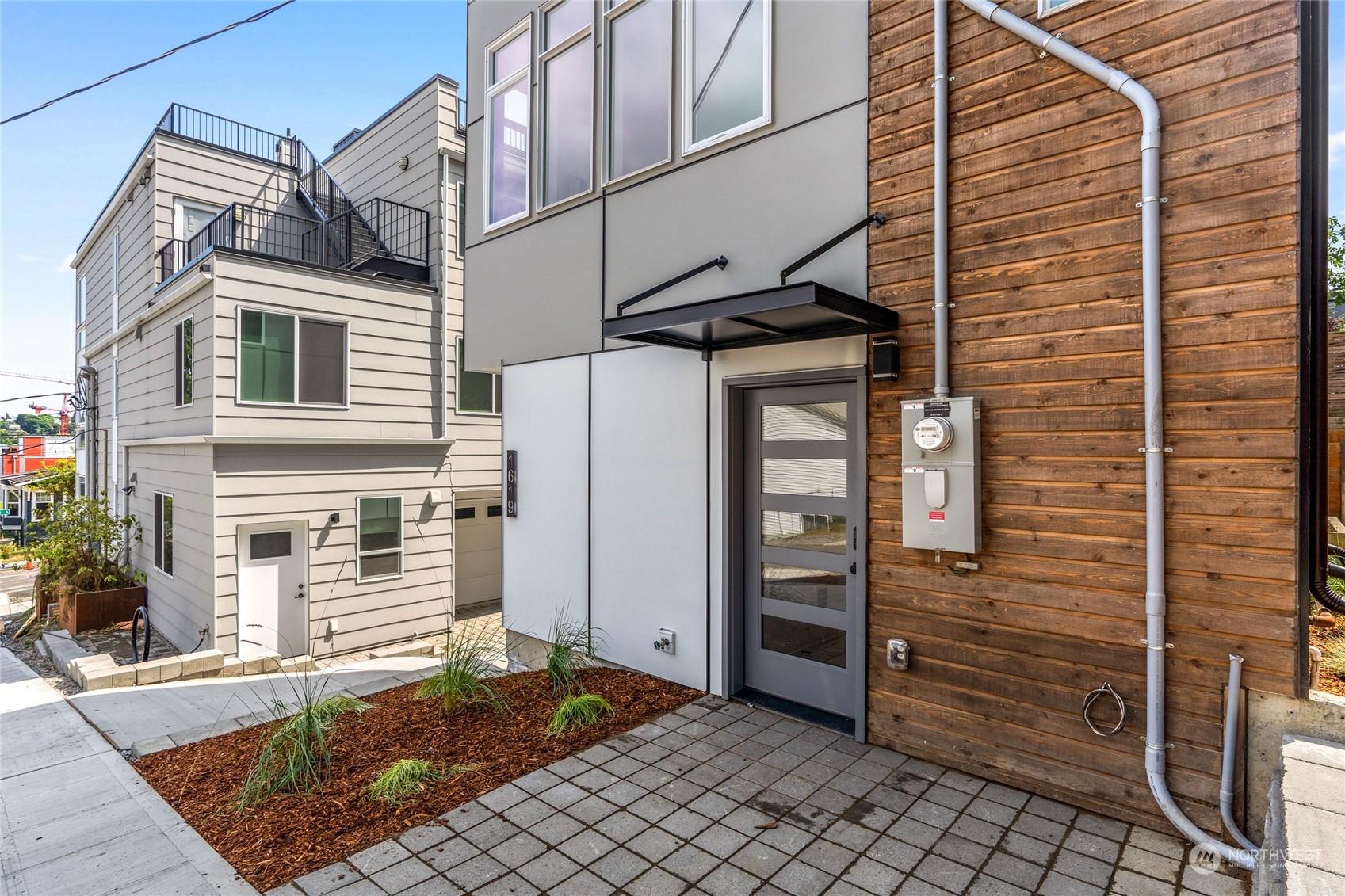 1619 STATE STREET, SEATTLE, Washington, 98144, United States, 2 Bedrooms Bedrooms, ,3 BathroomsBathrooms,Residential,For Sale,1619 STATE STREET,1625843
