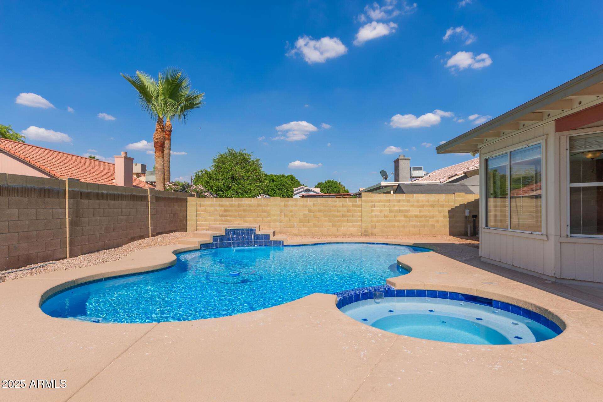 Peoria, Arizona, 85381, United States, 4 Bedrooms Bedrooms, ,3 BathroomsBathrooms,Residential,For Sale,1927845