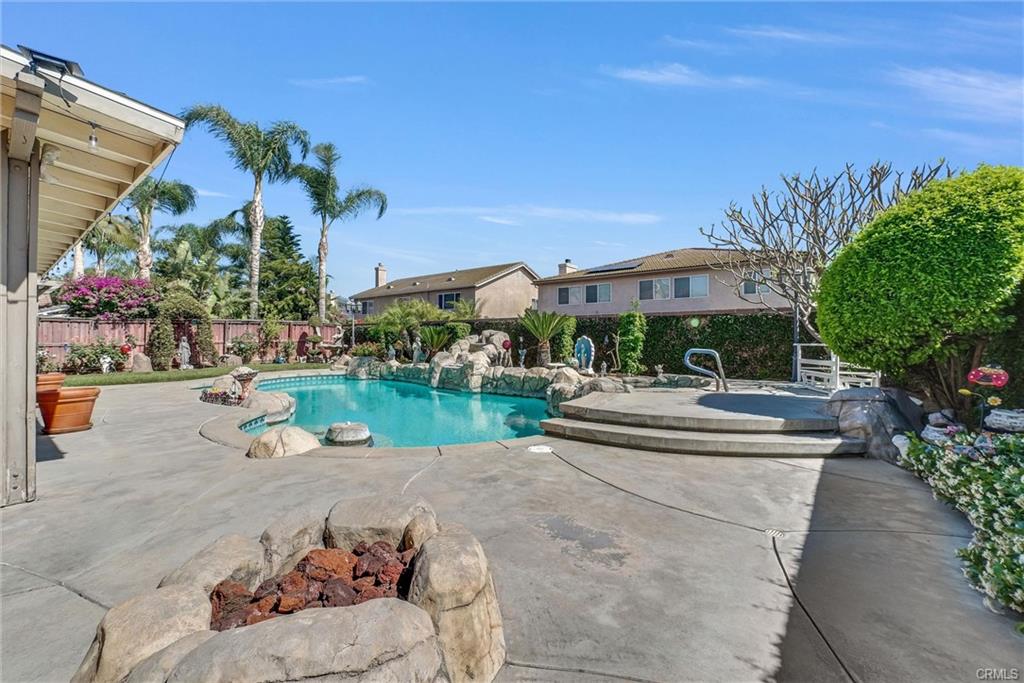 Eastvale, California, 91752, United States, 5 Bedrooms Bedrooms, ,4 BathroomsBathrooms,Residential,For Sale,1825182