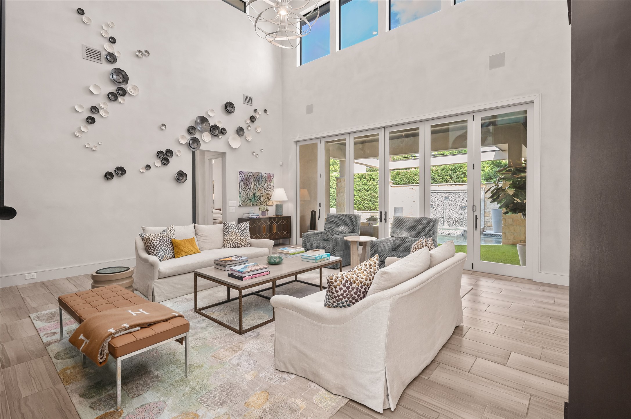  5642 Cedar Creek Drive - 物件實景