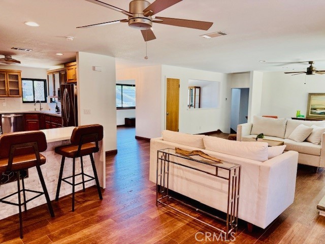 Canyon Lake, California, 92587, United States, 3 Bedrooms Bedrooms, ,2 BathroomsBathrooms,Residential,For Sale,1921112
