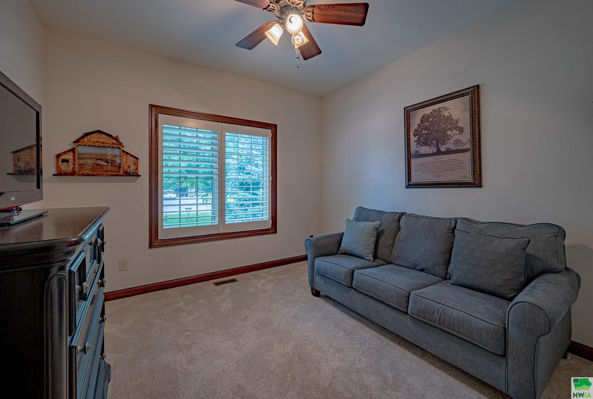 South Sioux City, Nebraska, 68776, United States, 4 Bedrooms Bedrooms, ,3 BathroomsBathrooms,Residential,For Sale,1973748