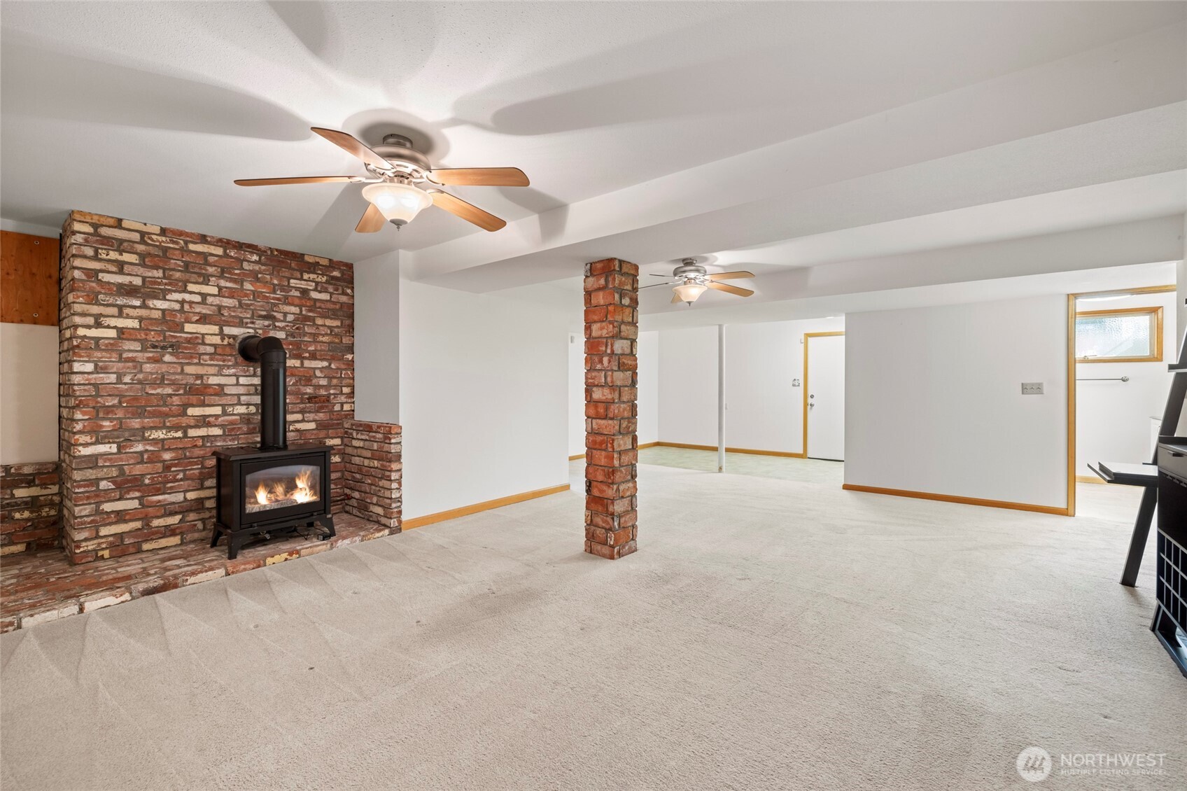 Anacortes, Washington, 98221, United States, 4 Bedrooms Bedrooms, ,2 BathroomsBathrooms,Residential,For Sale,1987437