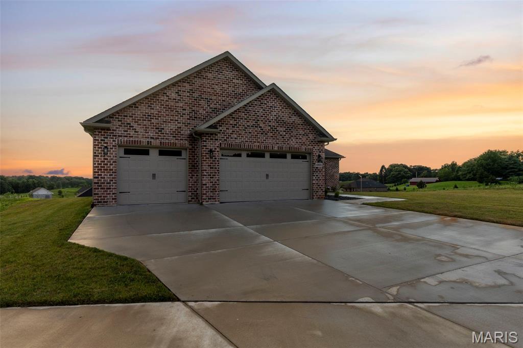 Cape Girardeau, Missouri, 63701, United States, 5 Bedrooms Bedrooms, ,3 BathroomsBathrooms,Residential,For Sale,1944818