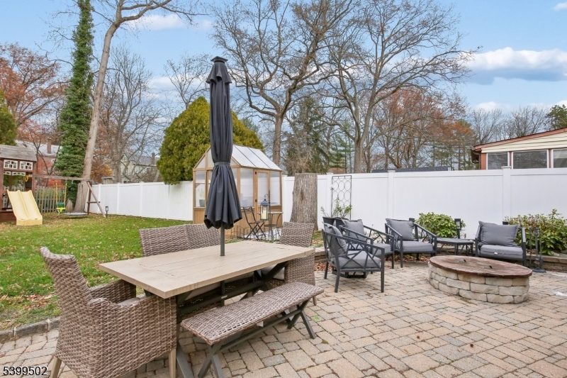 Plainfield City, New Jersey, 07062, United States, 3 Bedrooms Bedrooms, ,2 BathroomsBathrooms,Residential,For Sale,2003425