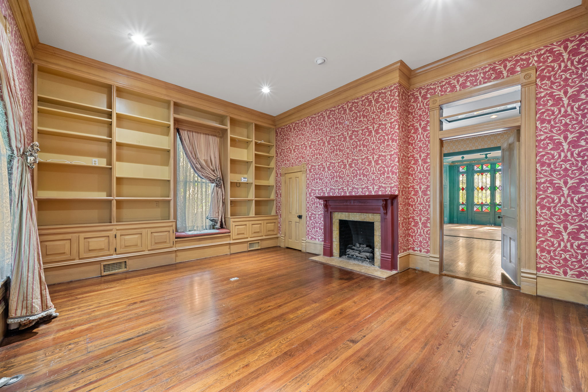 San Marcos, Texas, 78666, United States, 3 Bedrooms Bedrooms, ,4 BathroomsBathrooms,Residential,For Sale,1981922