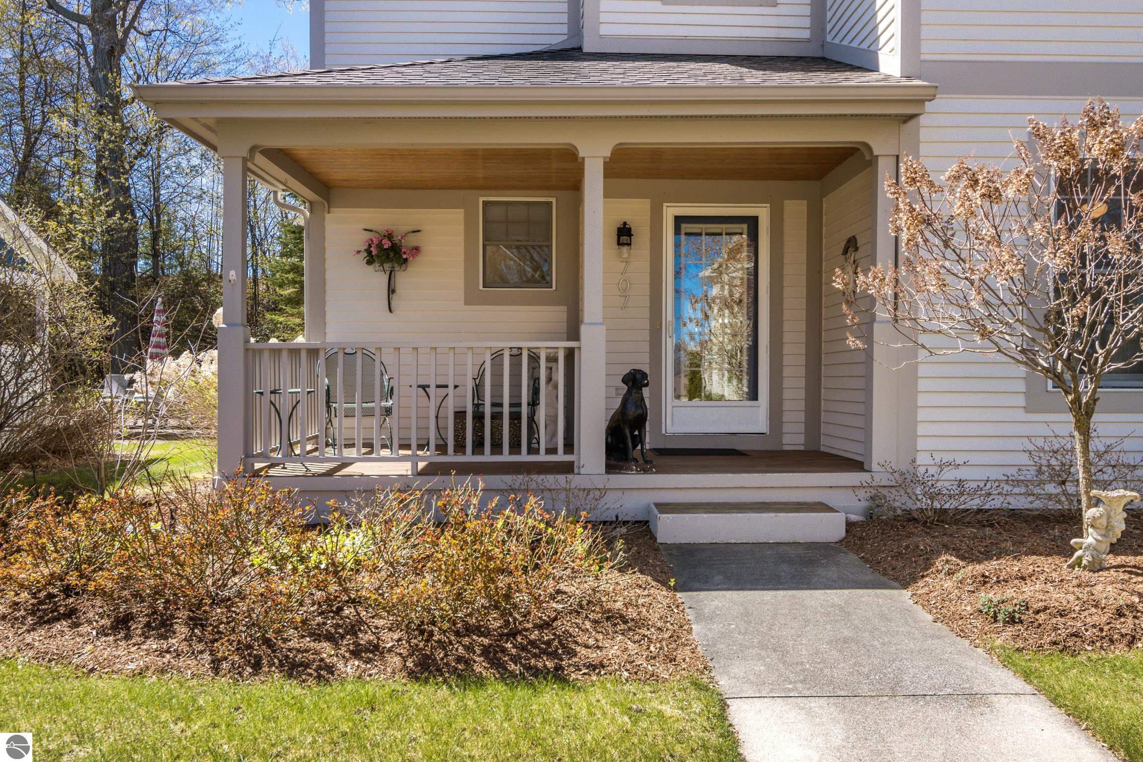 Boyne City, Michigan, 49712, United States, 3 Bedrooms Bedrooms, ,3 BathroomsBathrooms,Residential,For Sale,2034375