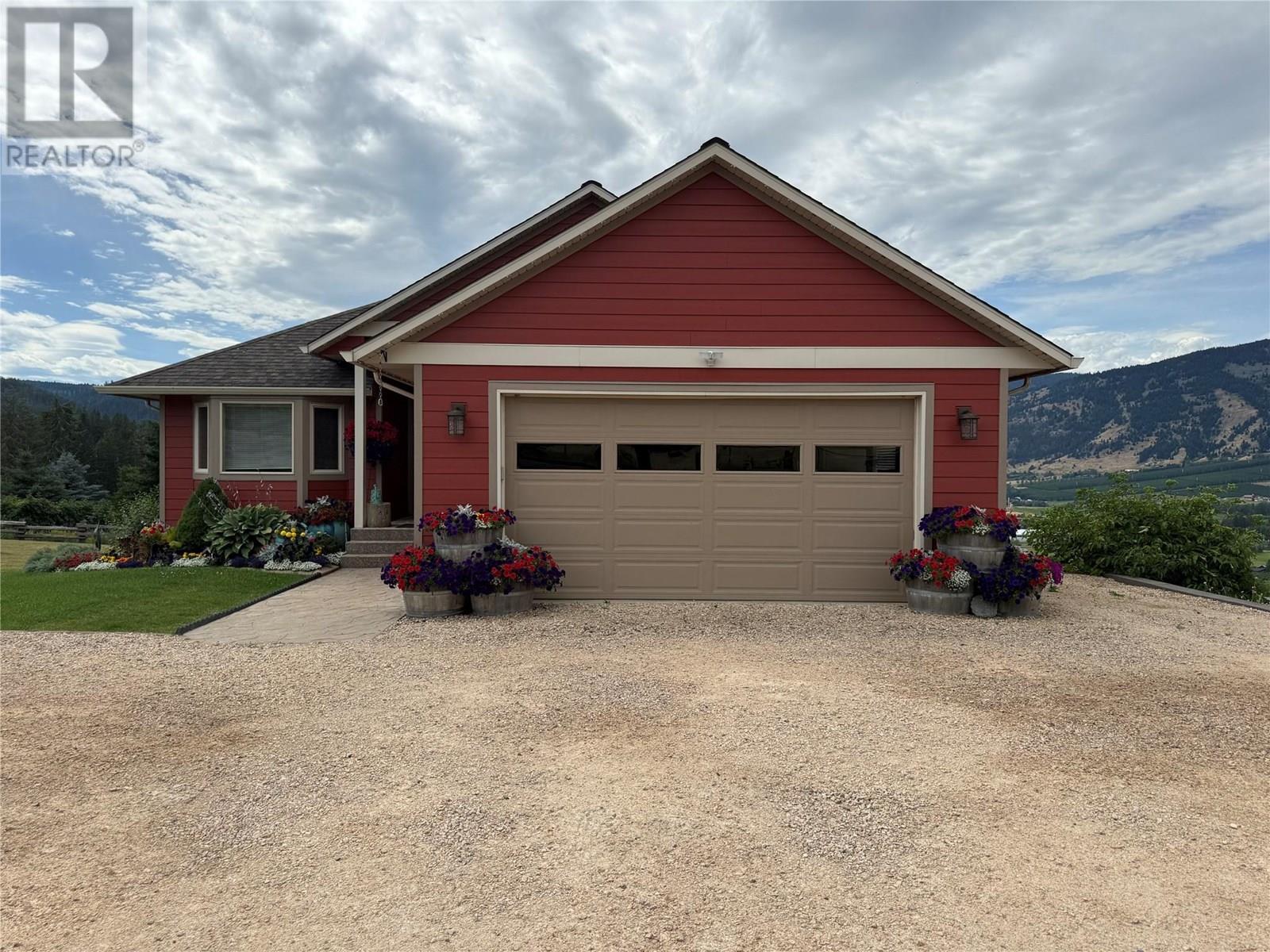 COLDSTREAM, British Columbia, V1B 3E8, CA, 3 Bedrooms Bedrooms, ,2 BathroomsBathrooms,Residential,For Sale,1837127