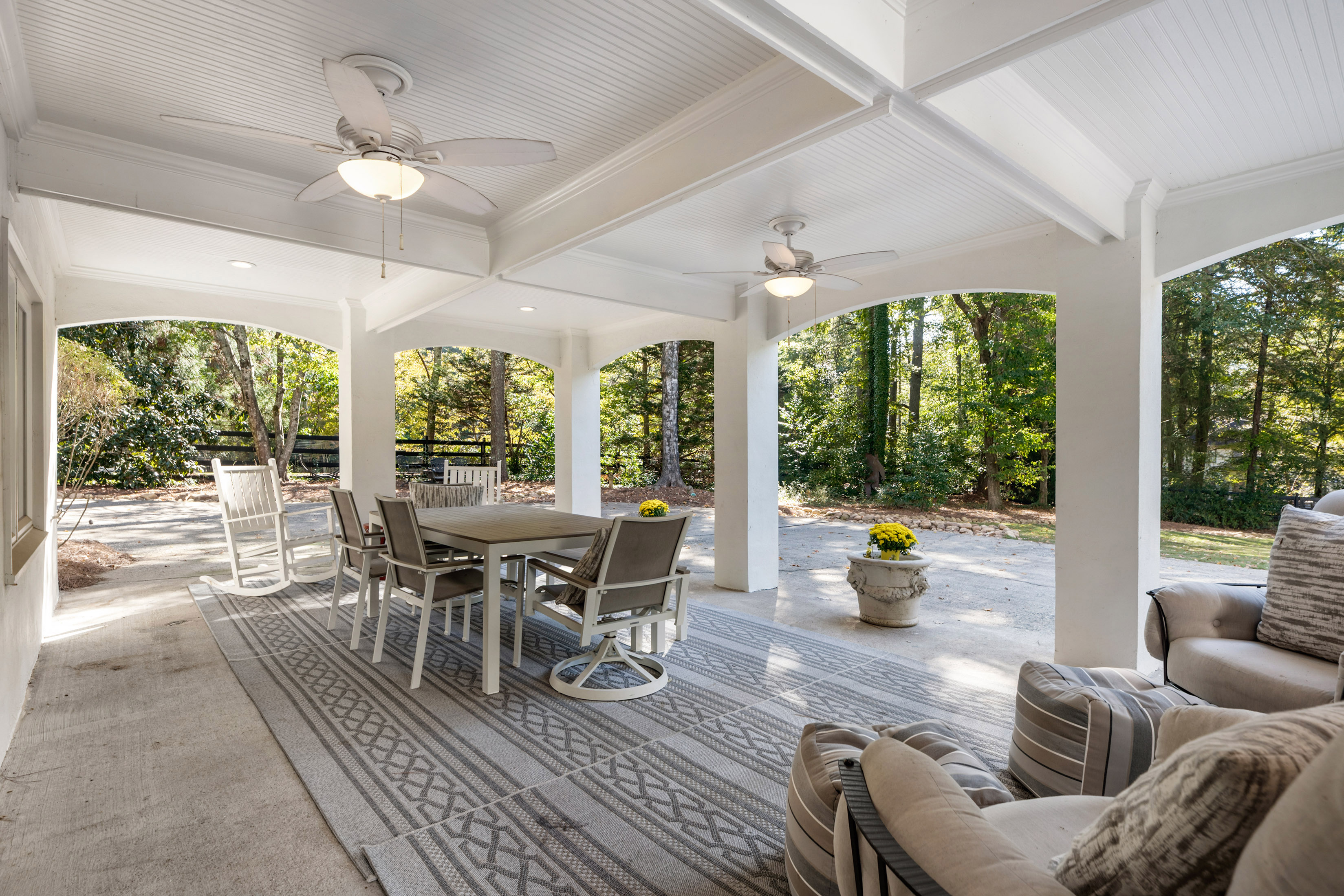  Gated One-Acre Estate Near Downtown Alpharetta and Crabapple - 物件實景