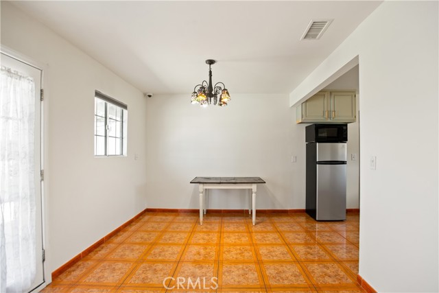 Rialto, California, 92376, United States, 4 Bedrooms Bedrooms, ,2 BathroomsBathrooms,Residential,For Sale,1989917