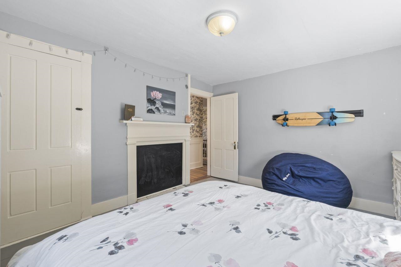 Barrington, New Hampshire, 03825, United States, 4 Bedrooms Bedrooms, ,3 BathroomsBathrooms,Residential,For Sale,1984390