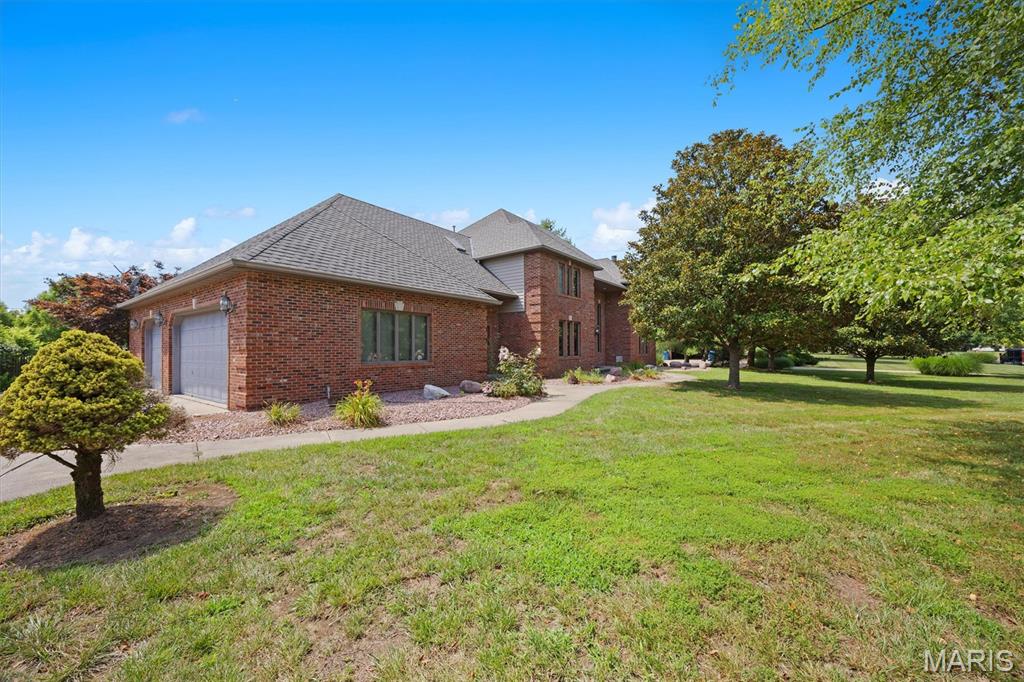 Shiloh, Illinois, 62221, United States, 5 Bedrooms Bedrooms, ,6 BathroomsBathrooms,Residential,For Sale,1890091