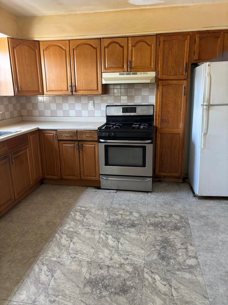 Jamaica, New York, 11433, United States, 4 Bedrooms Bedrooms, ,2 BathroomsBathrooms,Residential,For Sale,2049375