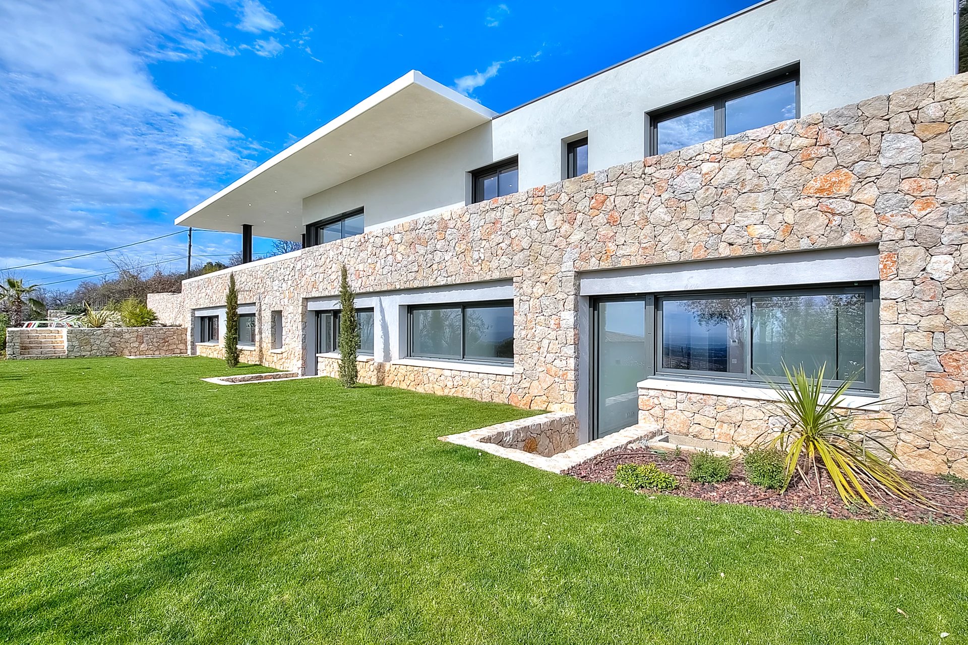 Saint-Jeannet, Provence-Alpes-Côte d’Azur, 06640, FR, ,Residential,For Sale,1632005