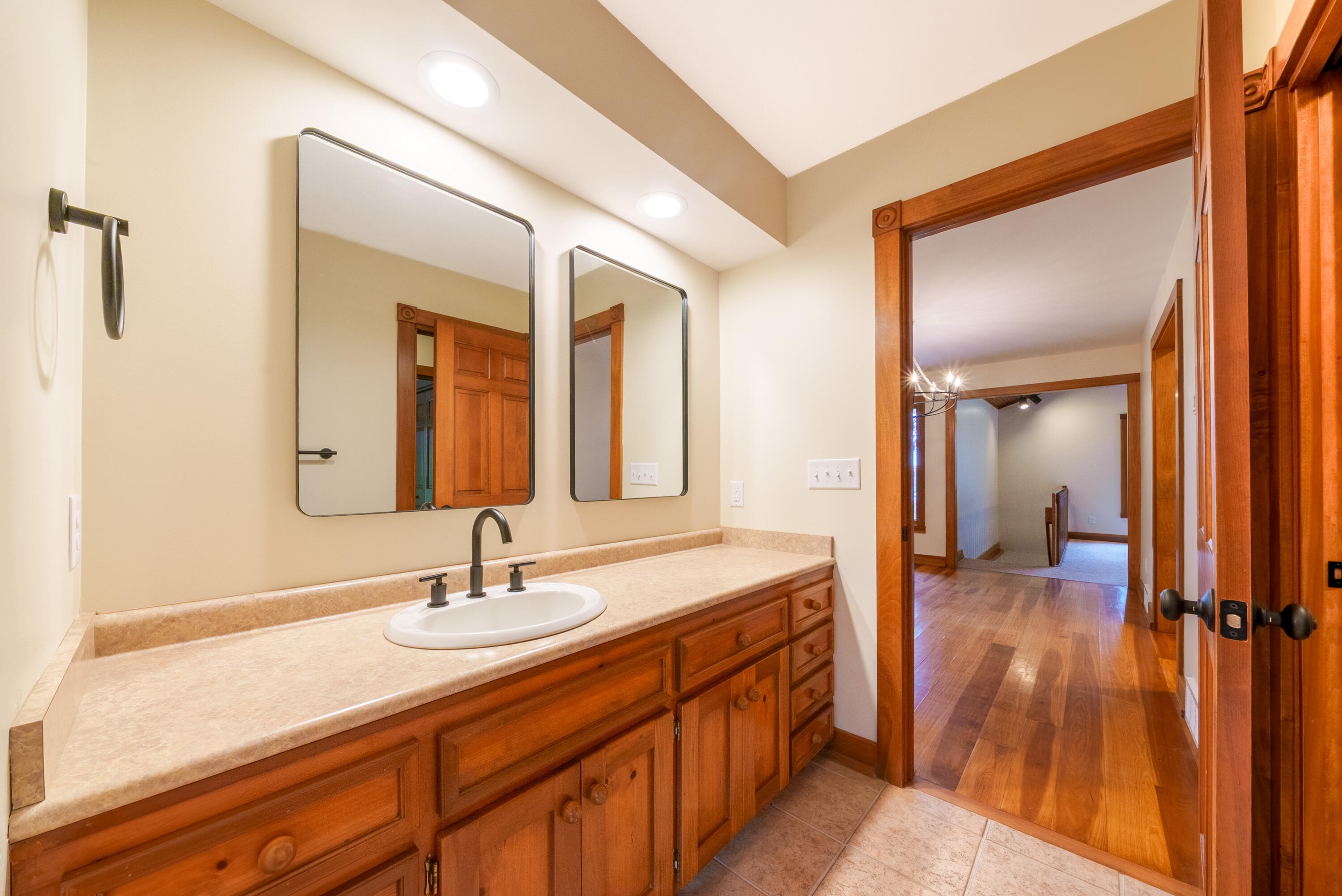 Lowell, Michigan, 49331, United States, 2 Bedrooms Bedrooms, ,2 BathroomsBathrooms,Residential,For Sale,1987591