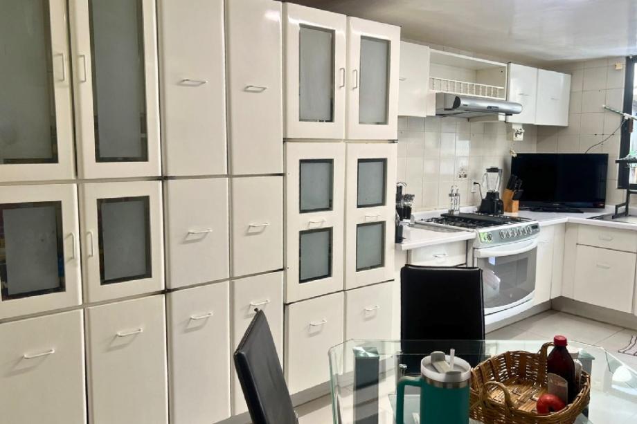 Rosas, Cuautitlán Izcalli, Estado de México, 54750, Mexico, 3 Bedrooms Bedrooms, ,2 BathroomsBathrooms,Residential,For Sale,Rosas,1672577