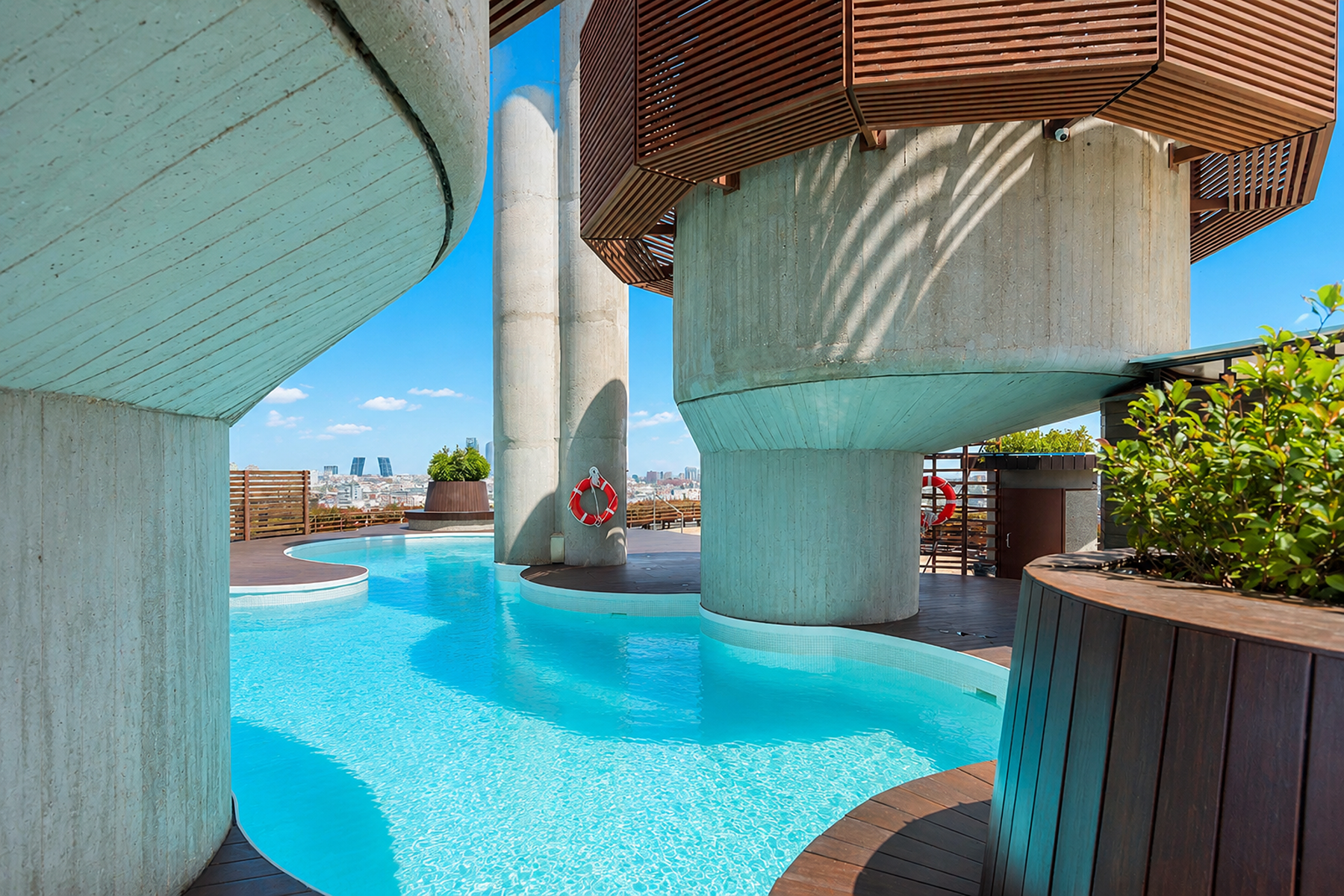  Flat to renovate with pool in Torres Blancas building, Chamartín - 物件實景