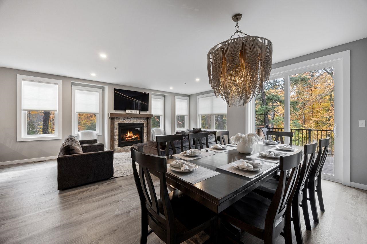 Conway, New Hampshire, 03860, United States, 4 Bedrooms Bedrooms, ,5 BathroomsBathrooms,Residential,For Sale,1991555