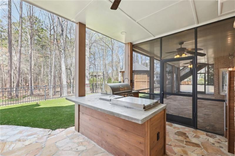 Buford, Georgia, 30518, United States, 6 Bedrooms Bedrooms, ,5 BathroomsBathrooms,Residential,For Sale,1976033