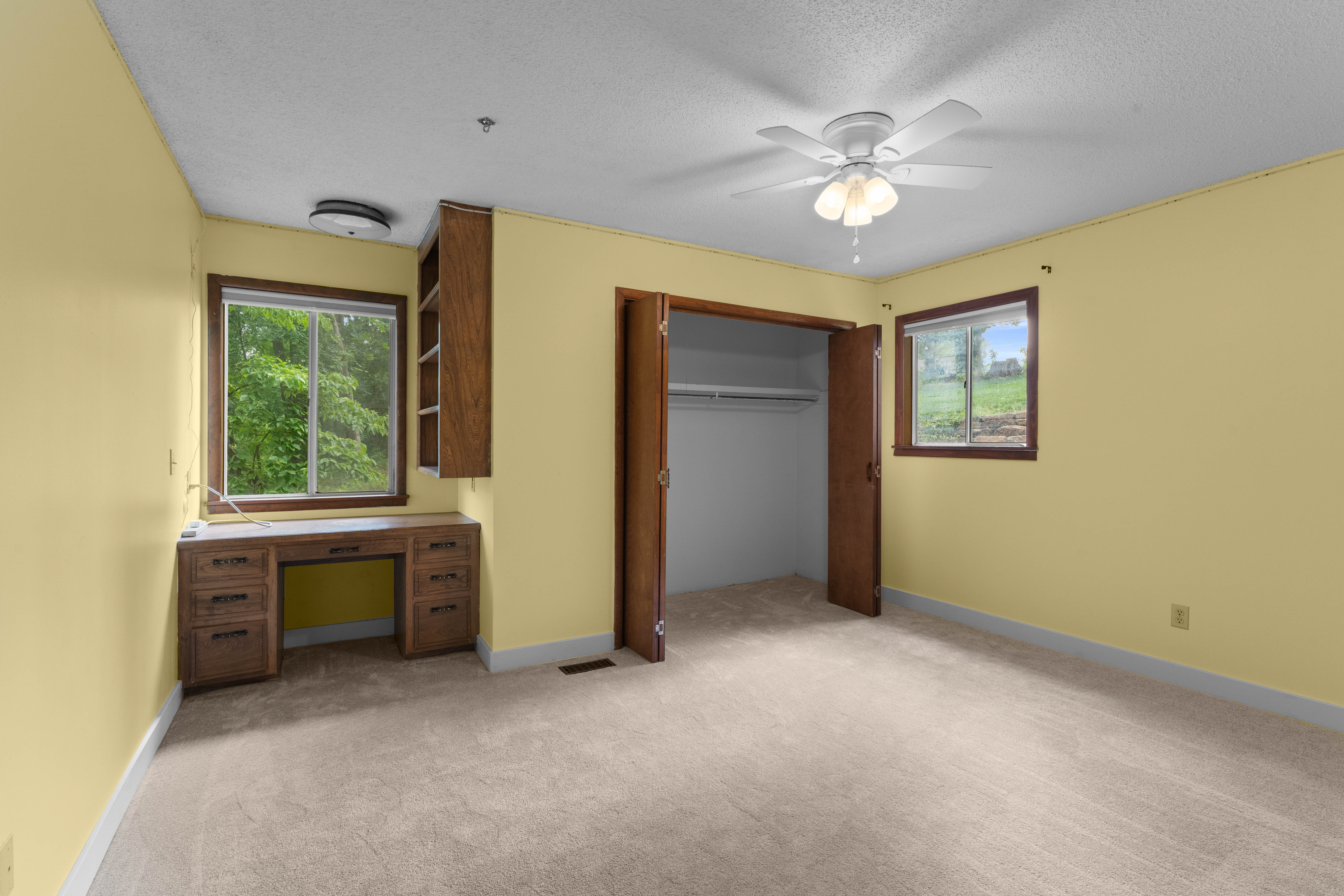 Bentonville, Arkansas, 72712, United States, 3 Bedrooms Bedrooms, ,2 BathroomsBathrooms,Residential,For Sale,1846586