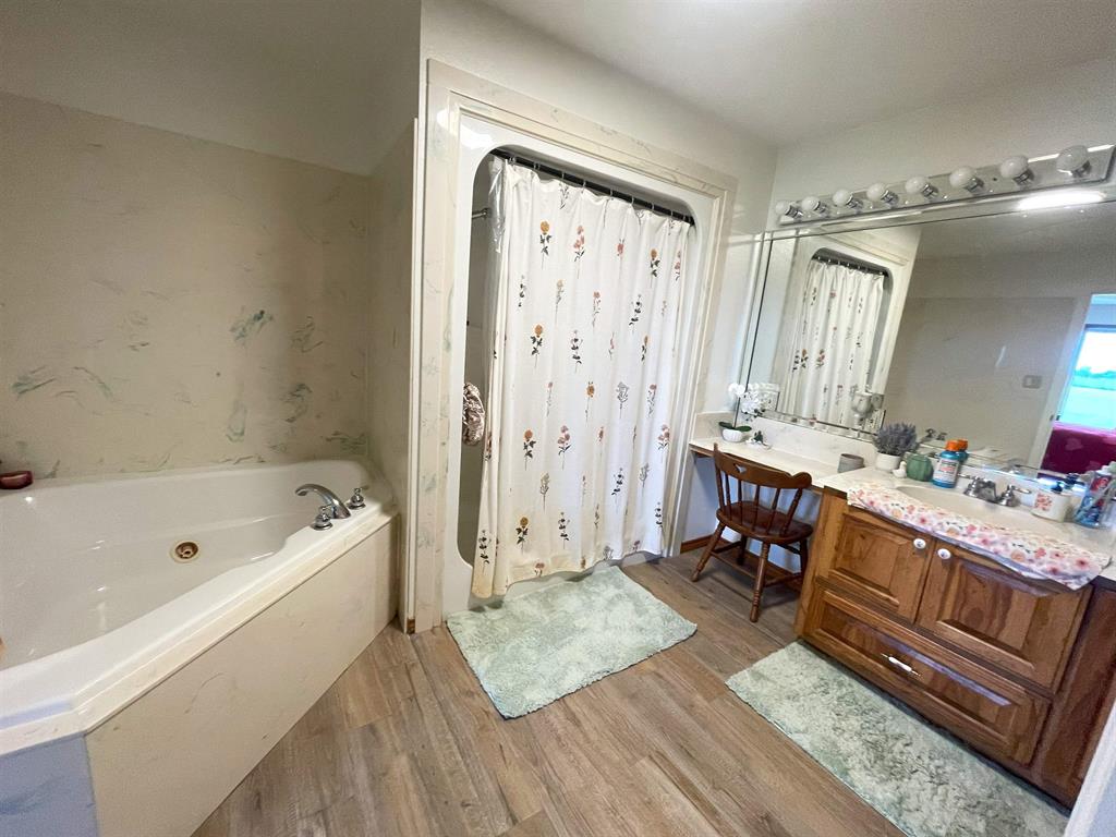Winnie, Texas, 77665, United States, 4 Bedrooms Bedrooms, ,4 BathroomsBathrooms,Residential,For Sale,1918709