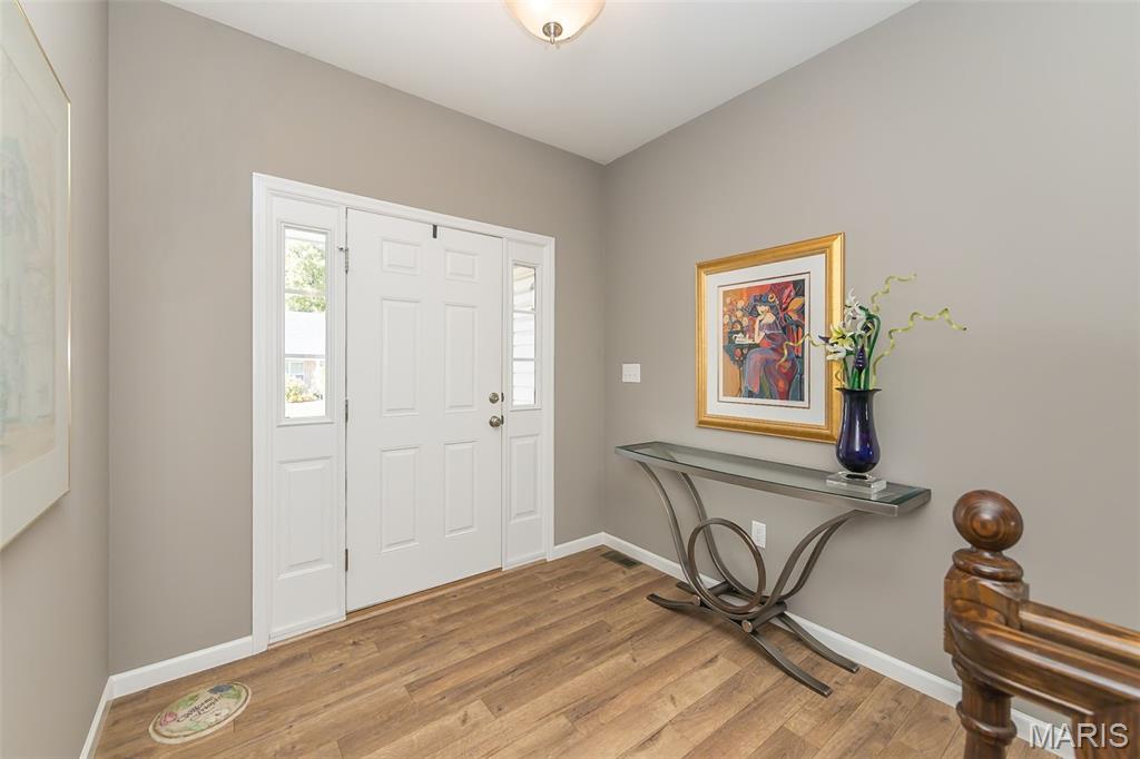 Mehlville, Missouri, 63128, United States, 3 Bedrooms Bedrooms, ,3 BathroomsBathrooms,Residential,For Sale,1966938